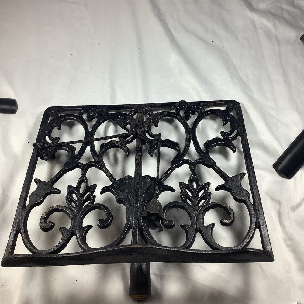 Ornate Cast Iron Book Stand Display for‎ Plate Art Music